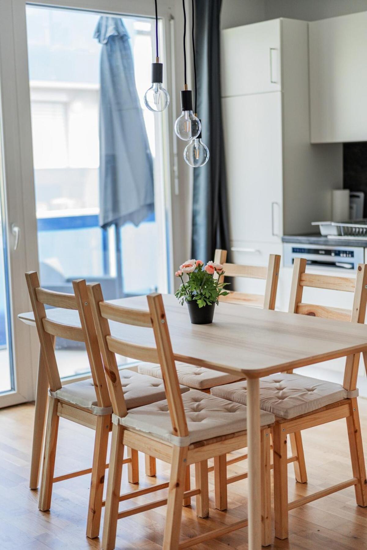 Great - 2 Bedrooms - With Parking Apartment Wien